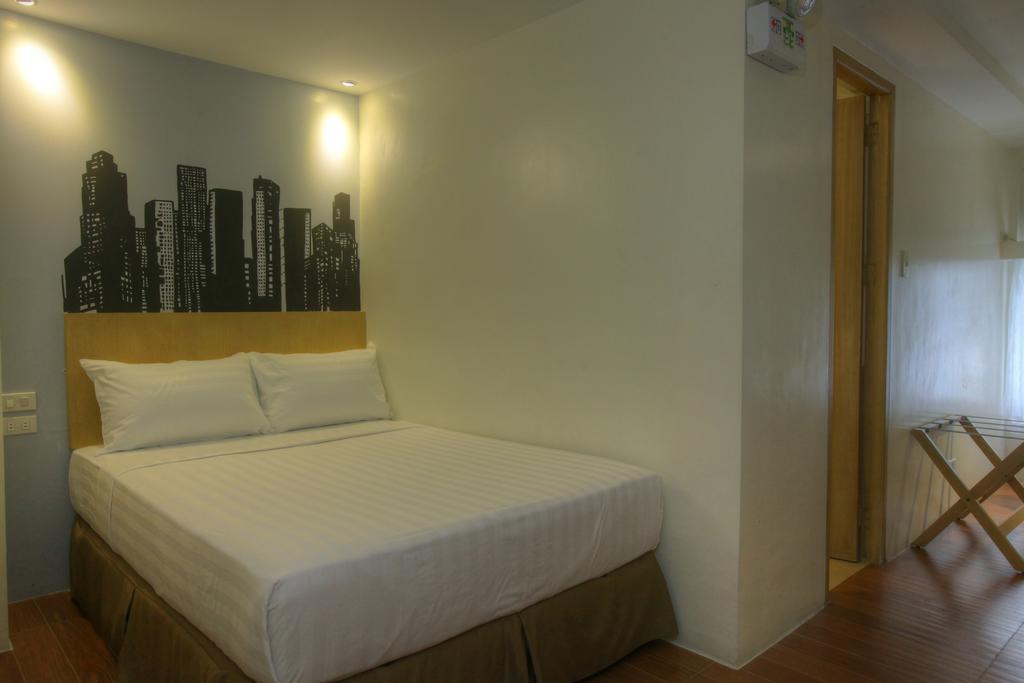 Fersal Hotel Makati Avenue Makati City Pokoj fotografie